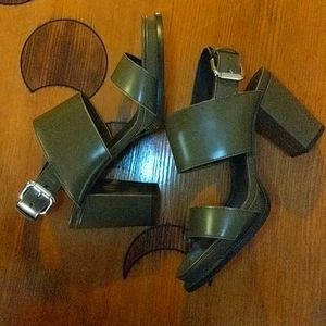 & Other Stories green heel